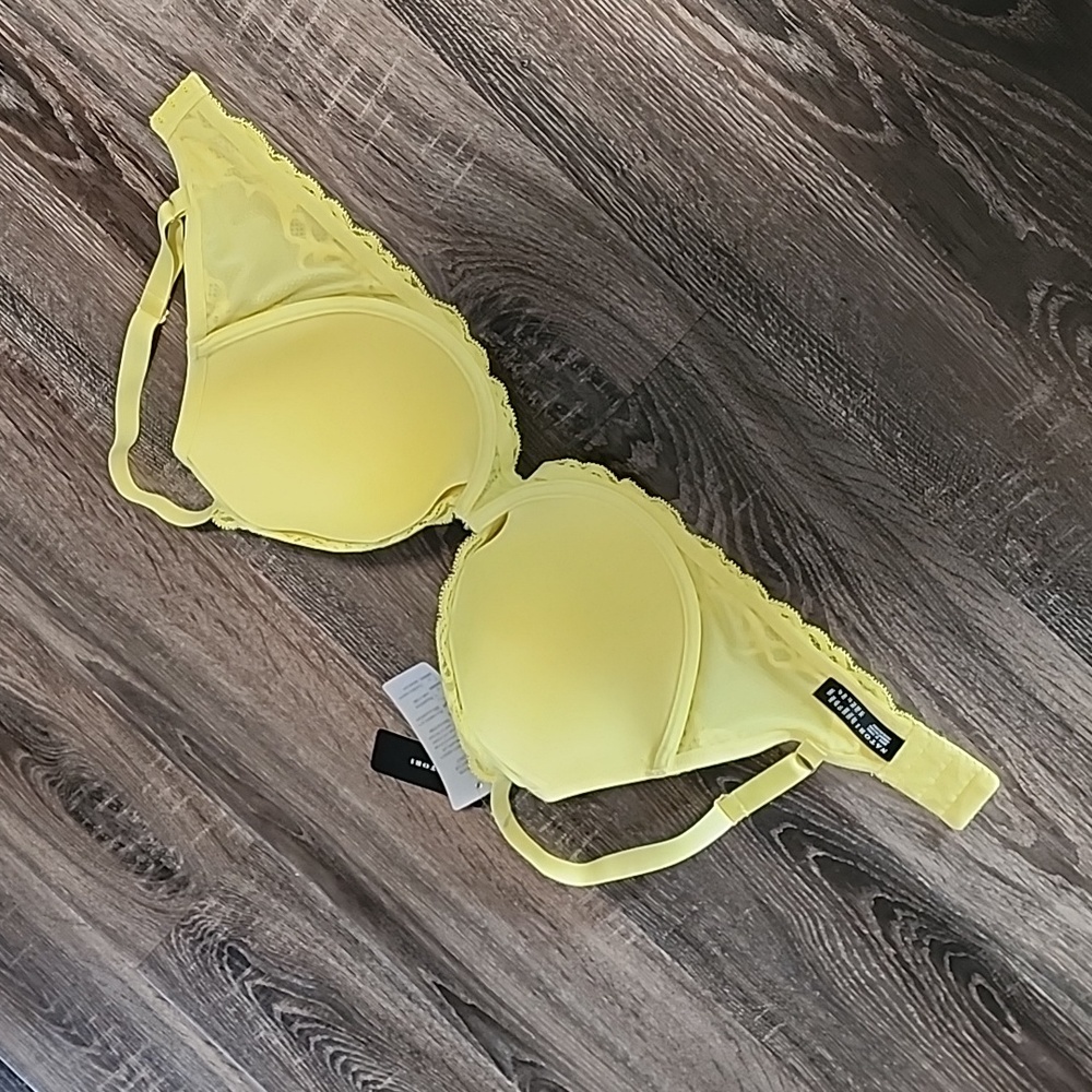 Natori "Feathers" underwire contour Plunge Bra - Picture 4 of 4